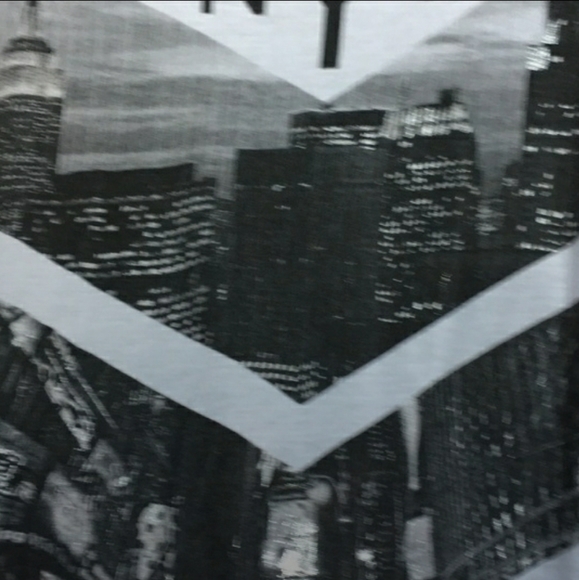 NYC Top - Picture 4 of 4